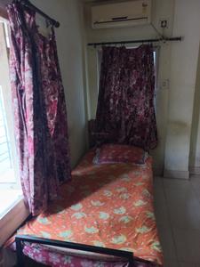 Bedroom Image of Pg in Golfgreen, kolkata in Golf Green, Kolkata