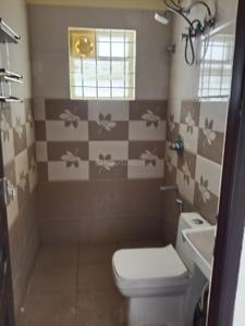 Bathroom Image of 1100 Sq.ft 2 BHK Builder Floor for rent in RR Nagar Bengaluru for Rs. 32500