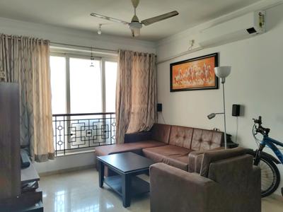 Living Room Image of 874 Sq.ft 3 BHK Apartment / Flat for sale in Mulund West Mumbai for Rs. 26500000
