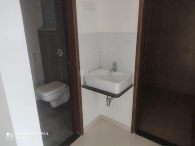 Bathroom Image of 470 Sq.ft 1 BHK Apartment / Flat for sale in Majestique Memories 90 Phase I, Mohammed Wadi Pune for Rs. 4000000