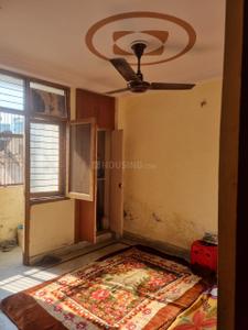 Bedroom Image of 450 Sq.ft 1 BHK Builder Floor for sale in Shahdara New Delhi for Rs. 2700000