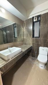 Image of 1300 Sq.ft 3 BHK Apartment / Flat for sale in Kalpataru Magnus, Bandra East, Mumbai for Rs. 78000000