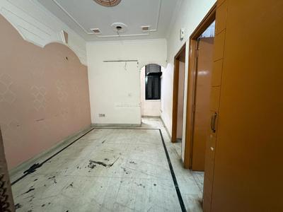 Hall Image of 1250 Sq.ft 2.5 BHK Apartment / Flat for sale in Mahagun Moderne, Sector 78 Noida for Rs. 17500000