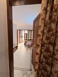 Bedroom Image of 1575 Sq.ft 3 BHK Builder Floor for rent in Kalkaji New Delhi for Rs. 80000
