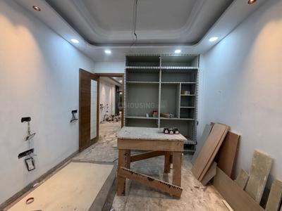 Bedroom Image of 1440 Sq.ft 3 BHK Builder Floor for sale in Mukherjee Apartment, Mukherjee Nagar New Delhi for Rs. 22100000
