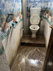Bathroom Image of 909 Sq.ft 2 BHK Apartment / Flat for rent in Rajarhat Complex, Rajarhat Kolkata for Rs. 10000