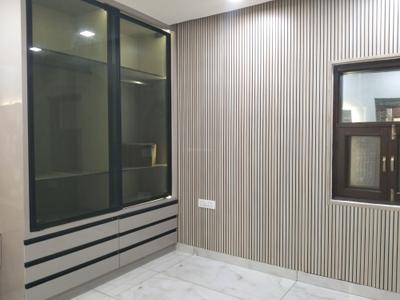 Bedroom Image of 850 Sq.ft 2 BHK Apartment / Flat for sale in Vikaspuri New Delhi for Rs. 9200000