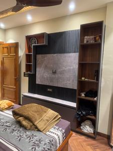 Bedroom Image of 900 Sq.ft 2 BHK Builder Floor for sale in Ramesh Nagar New Delhi for Rs. 9500000
