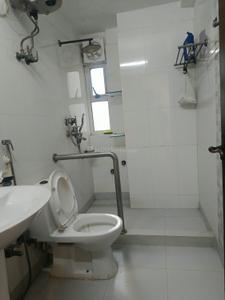 Image of 1200 Sq.ft 2 BHK Apartment / Flat for rent in Batla Apartments, Patparganj, New Delhi for Rs. 37000