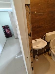 Bathroom Image of 818 Sq.ft 2 BHK Apartment / Flat for rent in Adani Aangan, Shantigram Ahmedabad for Rs. 30000