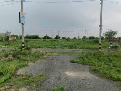 Image of 60 Sq.ft Residential Plot / Land for sale in Rohini Sector 28, New Delhi for Rs. 27000000