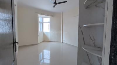 Bedroom Image of 1780 Sq.ft 3 BHK Apartment / Flat for rent in Assotech The Nest, Crossings Republik Ghaziabad for Rs. 25000