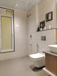 Common Bathroom Image of 1500 Sq.ft 3 BHK Apartment / Flat for sale in Gera Island Of Joy Project B, Kharadi Annex Pune for Rs. 12800000