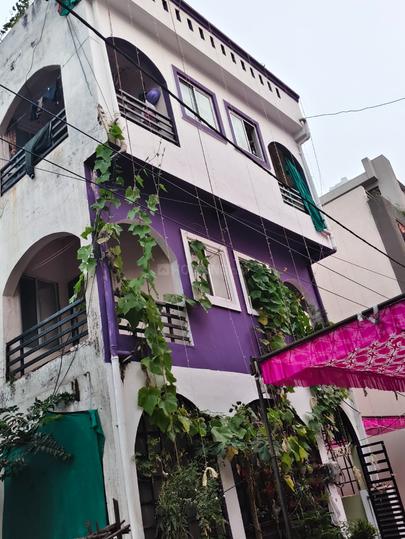 Kanadiya road Main Image 1