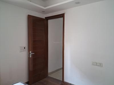 Bedroom Image of 1350 Sq.ft 3 BHK Apartment / Flat for sale in JMD Diamond Residency by JMD Construction, Sector 73 Noida for Rs. 6000000