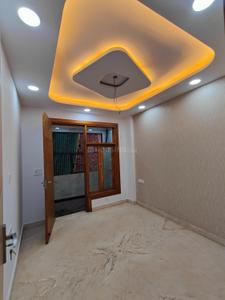 Bedroom Image of 950 Sq.ft 3 BHK Builder Floor for sale in Shalimar Bagh New Delhi for Rs. 18200000