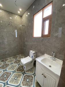 Bathroom Image of 900 Sq.ft 3 BHK Duplex for sale in Dhakoli Zirakpur for Rs. 12700000