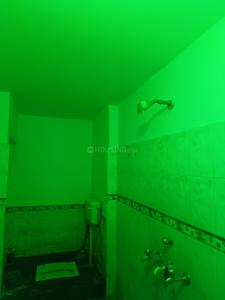 Bathroom Image of 1800 Sq.ft 3 BHK Builder Floor for rent in Miurabad Allahabad for Rs. 9000