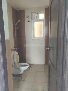 Bathroom Image of 1600 Sq.ft 3 BHK Apartment / Flat for sale in ATS Advantage, Indirapuram Ghaziabad for Rs. 29500000