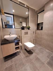Bathroom Image of 932 Sq.ft 2 BHK Apartment / Flat for sale in Shree Naman Habitat, Andheri West Mumbai for Rs. 30000000