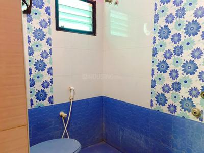 Bathroom Image of 1200 Sq.ft 2 BHK Builder Floor for rent in Selaiyur Chennai for Rs. 25000