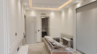 Bedroom Image of 1950 Sq.ft 3 BHK Builder Floor for sale in Model Town New Delhi for Rs. 40500000