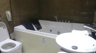 Bathroom Image of 7200 Sq.ft 8 BHK Apartment / Flat for sale in Bay View, Andheri West Mumbai for Rs. 320000000