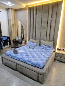 Bedroom Image of 1800 Sq.ft 4 BHK Builder Floor for sale in Model Town New Delhi for Rs. 25900000