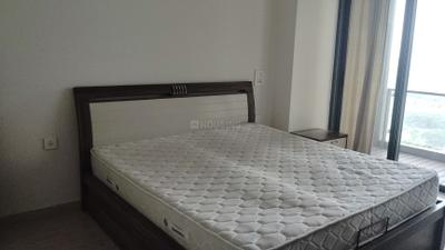 Bedroom Image of 650 Sq.ft 1 BHK Apartment / Flat for sale in Lodha New Cuffe Parade, Sion Mumbai for Rs. 18500000