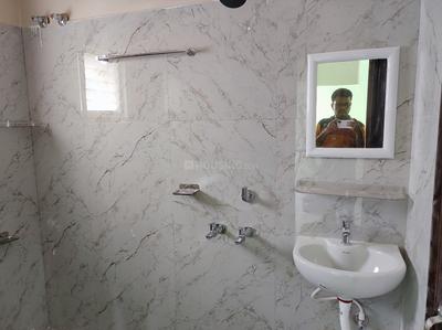 Bathroom Image of 1200 Sq.ft 2 BHK Apartment / Flat for rent in Pandra Bhubaneswar for Rs. 13500