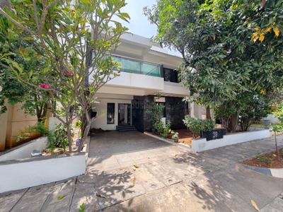 4.5 BHK Villa