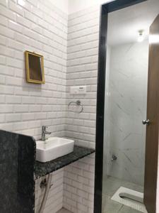 Common Bathroom Two Image of 648 Sq.ft 1 BHK Apartment / Flat for sale in Warje Pune for Rs. 5700000