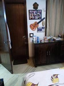 Bedroom Image of 1200 Sq.ft 2 BHK Apartment / Flat for sale in Jangpura New Delhi for Rs. 6500000