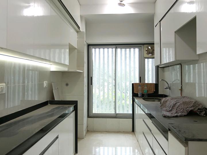 Ruparel Ariana Main Image 1