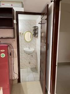 Bathroom Image of 450 Sq.ft 2 BHK Builder Floor for rent in Indira Nagar Bengaluru for Rs. 20000