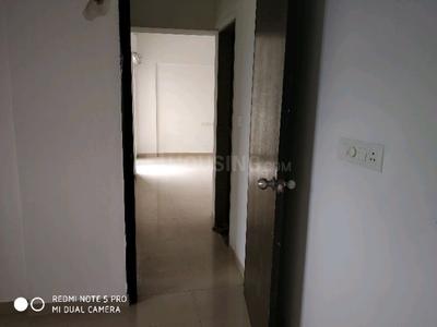 Bathroom Image of 575 Sq.ft 1 BHK Apartment / Flat for rent in GK Dayal Heights, Rahatani Pune for Rs. 25000