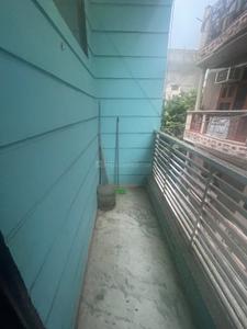 Balcony Image of 320 Sq.ft 1 BHK Builder Floor for rent in Shalimar Bagh New Delhi for Rs. 20000