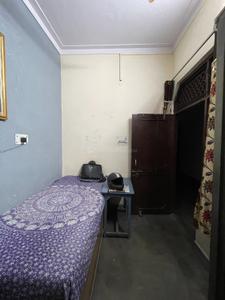 Bedroom Image of Pg for boys in Shahdara, New Delhi