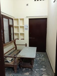 Living Room Image of 1025 Sq.ft 3 BHK Builder Floor for rent in Mahmoorganj Varanasi for Rs. 12000