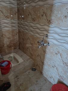 Bathroom Image of 700 Sq.ft 1 BHK Apartment / Flat for rent in Falaknuma Hyderabad for Rs. 8000