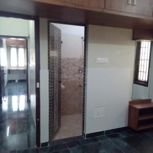 Bedroom Image of 850 Sq.ft 2 BHK Builder Floor for rent in Mahalakshmi Nagar Madurai for Rs. 16000