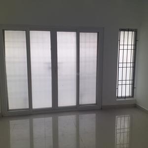 Bedroom Image of 1450 Sq.ft 3 BHK Builder Floor for rent in Palavakkam, Sholinganallur Chennai for Rs. 35000
