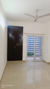 Bedroom Image of 2400 Sq.ft 4 BHK Apartment / Flat for sale in Mahagun Maple, Sector 50 Noida for Rs. 42500000