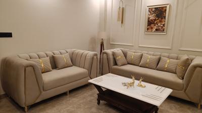 Living Room Image of 1450 Sq.ft 2 BHK Builder Floor for rent in DLF Phase 4 Gurgaon for Rs. 65000