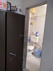 Bathroom Image of 1350 Sq.ft 3 BHK Apartment / Flat for sale in Memnagar Ahmedabad for Rs. 8750000