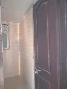 Common Bathroom Image of 1074 Sq.ft 2.5 BHK Apartment / Flat for rent in Amrapali Zodiac, Sector 120 Noida for Rs. 23000