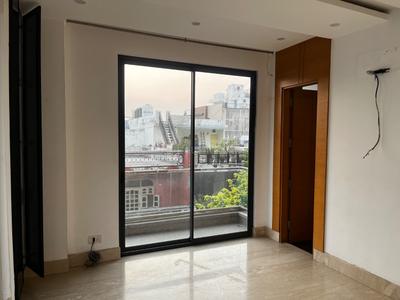 Bedroom Image of 1900 Sq.ft 3 BHK Builder Floor for rent in Ramesh Nagar New Delhi for Rs. 49000