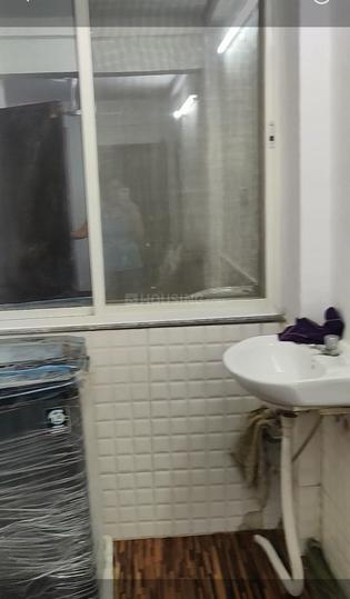 DDA Golf link Society Bathroom 1