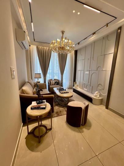 Golden Avenue sector 114 Main Image 1