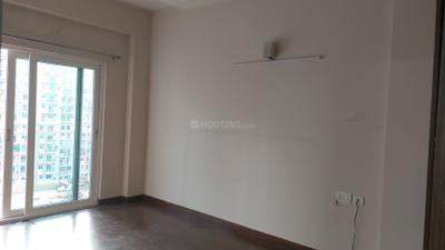 Bedroom Image of 1250 Sq.ft 2 BHK Apartment / Flat for rent in Mahagun Moderne, Sector 78 Noida for Rs. 36000